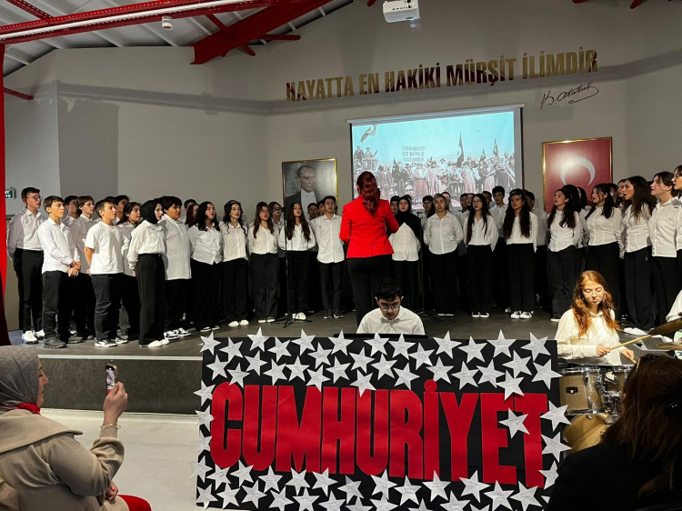 Bursa Erkek Lisesi öğrencilerden anlamlı program - Bursa Hayat Gazetesi-4