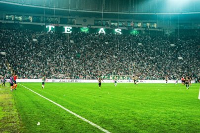 Bursaspor’un seyircisiz oynama cezası kaldırıldı