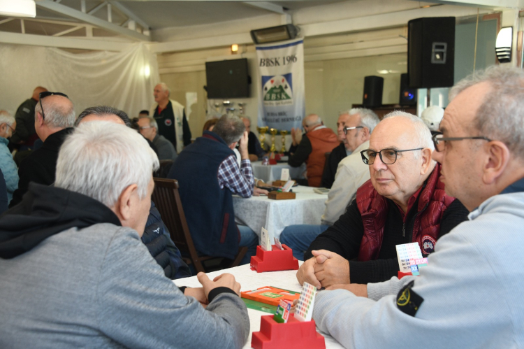 Briç tutkunları Cumhuriyet Bayramı’nda Osmangazi’de buluştu - Bursa Hayat Gazetesi-4