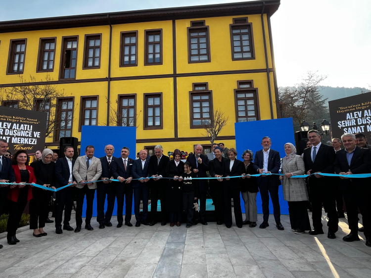 Bursa’ya yeni kültür durağı! Alev Alatlı Şehir Düşünce ve Sanat Merkezi hizmete girdi -Bursa Hayat-2