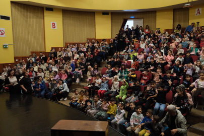 Yıldırım Belediyesi’nden miniklere ücretsiz tiyatro keyfi