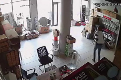 Bursa’da deprem paniği anbean kamerada!