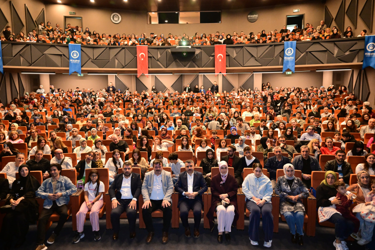 ‘Abur Cubur Talk Show’ Yıldırım’da kahkaha dolu bir akşam yaşattı - Bursa Hayat Gazetesi-3