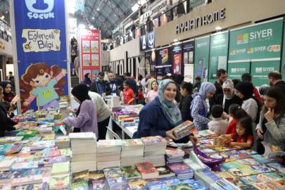 İnegöl 9. Kitap Günleri yoğun katılımla devam ediyor