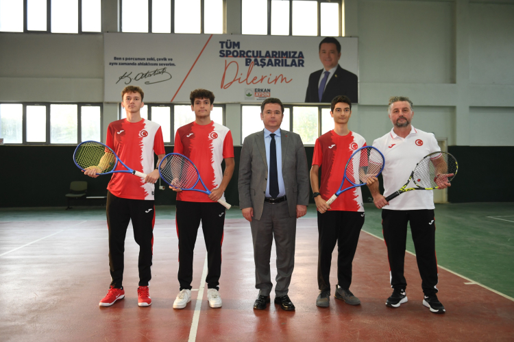 Osmangazi'den Tokyo'ya büyük gurur: Milliler altın madalya için ter dökecek - Bursa Hayat Gazetesi-4