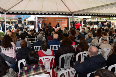 Osmangazi Kitap Fuarı'nda söyleşi ve imza günleri yoğun ilgi görüyor