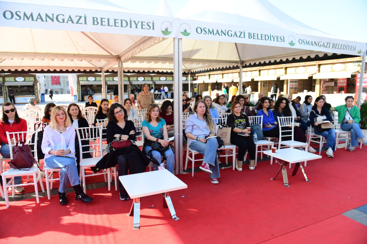 Osmangazi Meydanı’nda kitap dolu günler - Bursa Hayat Gazetesi-2
