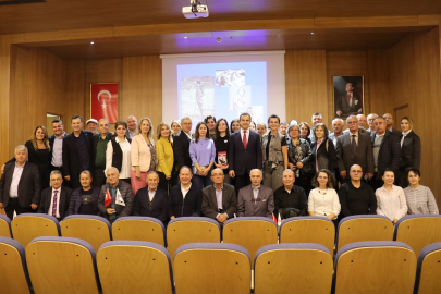 Emekli Tuğgeneral Babüroğlu Bursa’da Atatürk ve devrimleri anlattı