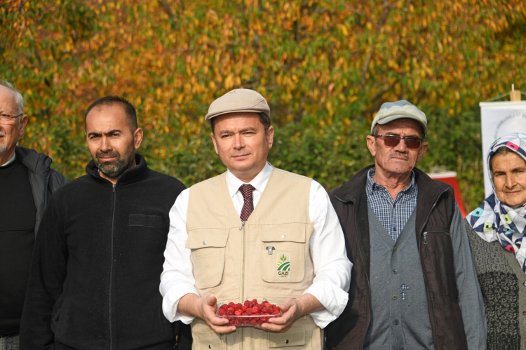 Osmangazi Belediyesi’nin organik tarım projesi meyve vermeye başladı - Bursa Hayat Gazetesi-2