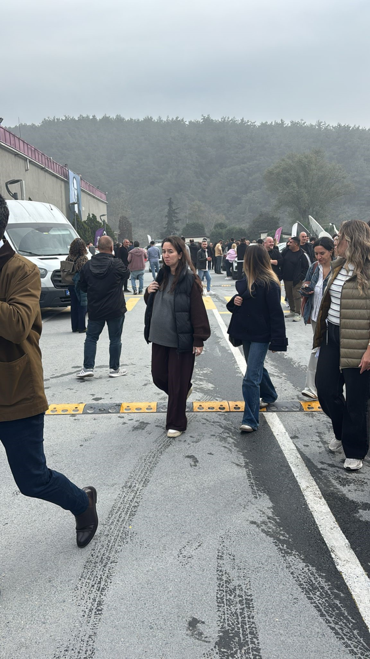 beIN Sports binasında silahlı panik! Özel Harekat baskın yaptı-Bursa Hayat Gazetesi-2
