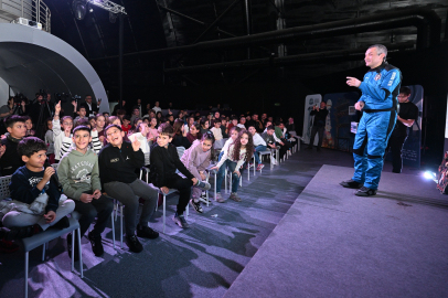 Astronot Gökhan Erdem, GUHEM’de Bursalı öğrencilerle buluştu