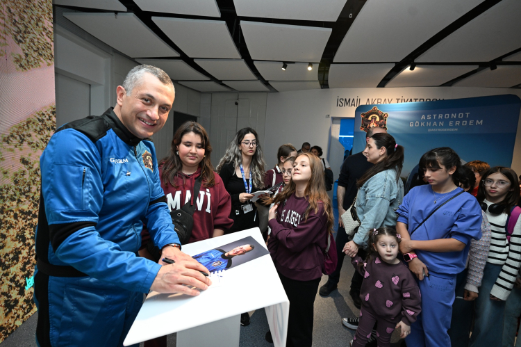 Astronot Gökhan Erdem, GUHEM’de Bursalı öğrencilerle buluştu - Bursa Hayat Gazetesi-3