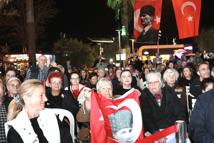 Mudanya’da “Atatürk Sensin” temalı etkinliklerle Ulu Önder’e anlamlı anma - Bursa Hayat Gazetesi-3