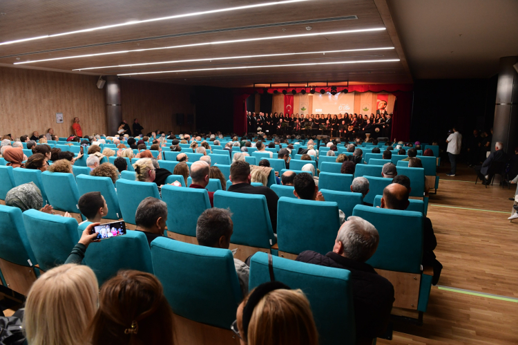 Osmangazi’de Atatürk’ü anma gecesi: Sevdiği türkülerle duygu dolu anlar - Bursa Hayat Gazetesi-2