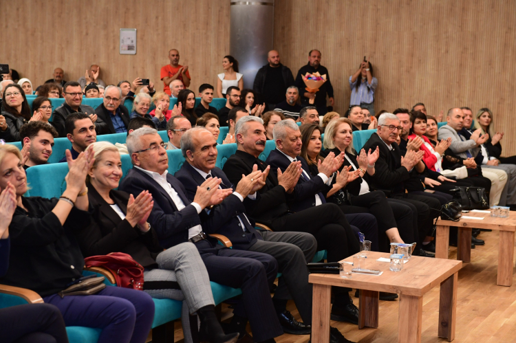 Osmangazi’de Atatürk’ü anma gecesi: Sevdiği türkülerle duygu dolu anlar - Bursa Hayat Gazetesi-3