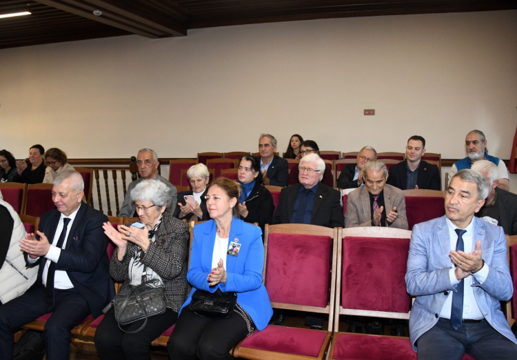 Atatürk’ün yaşamı ve düşünceleri Osmangazi’de anlatıldı - Bursa Hayat Gazetesi-3