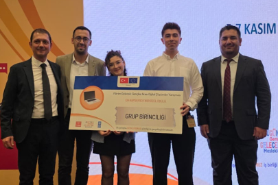 Bursalı gençlerden dijital çözümlere çifte zafer!
