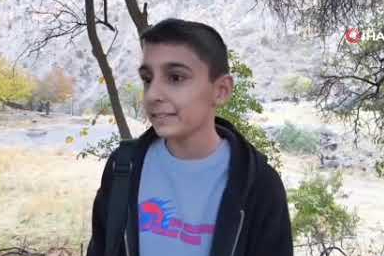 Dağ keçileri sonbahara renk kattı: Tunceli'de görsel şölen