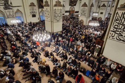 Balıkesir’de ezan saatleriyle ibadet zamanı | 14 Kasım 2025