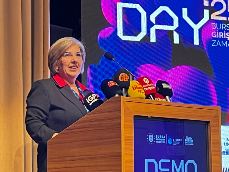 Genç girişimciler Bursa’da yenilikçi fikirlerini tanıttı - Bursa Hayat Gazetesi-4