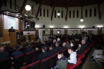 Doç. Dr. Burhan İşliyen İnegöl’de Aile Okulu seminerine konuk oldu