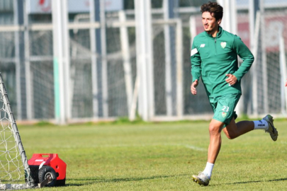 Tahsin Tam yönetiminde antrenman! Bursaspor’da hazırlıklar tam gaz sürüyor