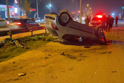 Bursa İnegöl girişinde feci kaza! 2 genç yaralandı