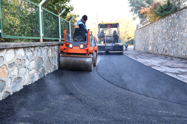 Osmangazi Belediyesi’nden yol konforu hamlesi: 250 ton asfalt serildi - Bursa Hayat Gazetesi-3