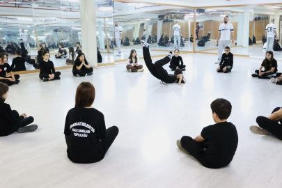 Osmangazi’de geleceğin profesyonel dansçıları yetişiyor!