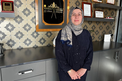 Kuaförlük bitiyor mu, dönüşüyor mu? Emine Öztürk anlattı