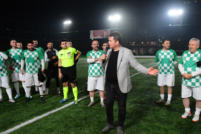 Osmangazi Belediyesi personeli halı sahada ter döktü!