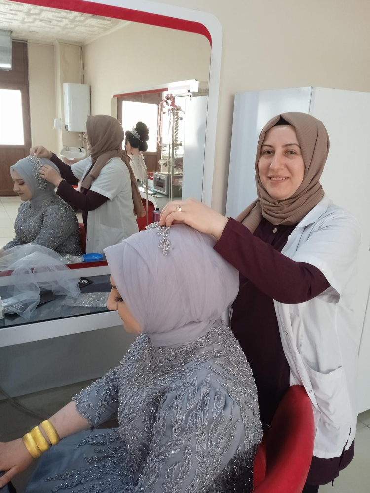 Kuaförlük bitiyor mu, dönüşüyor mu? Emine Öztürk anlattı -Bursa Hayat-2