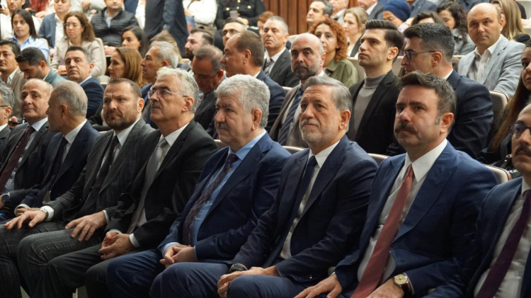 Bursa'nın sanayi vizyonu SANTEK Zirvesi'nde konuşuldu!-Bursa Hayat Gazetesi-2