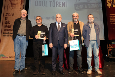 Nilüfer’de şiir eleştirisinin en iyileri ödüllendirildi