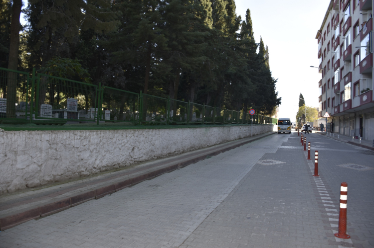 Bursa Karacabey’de şehir mezarlıkları yenileniyor - Bursa Hayat Gazetesi-3