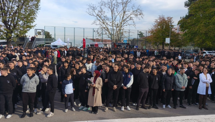 Bursa’da deprem tatbikatıyla öğrencilere uygulamalı eğitim fırsatı - Bursa Hayat Gazetesi-2