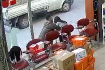 Bursa'da eczane çalışanına korkunç saldırı!