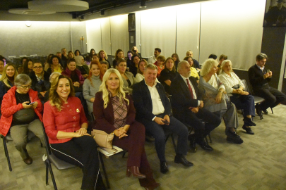 Karagöz perdesinde bir dünya klasiği: İzleyenler hayran kaldı!