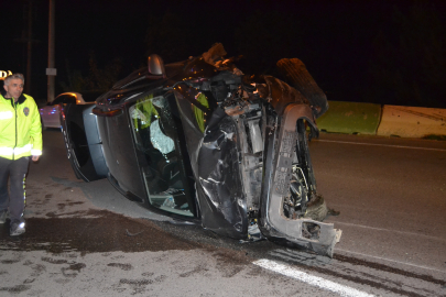 Bursa’da gece yarısı feci kaza: Otomobil 100 metre savruldu
