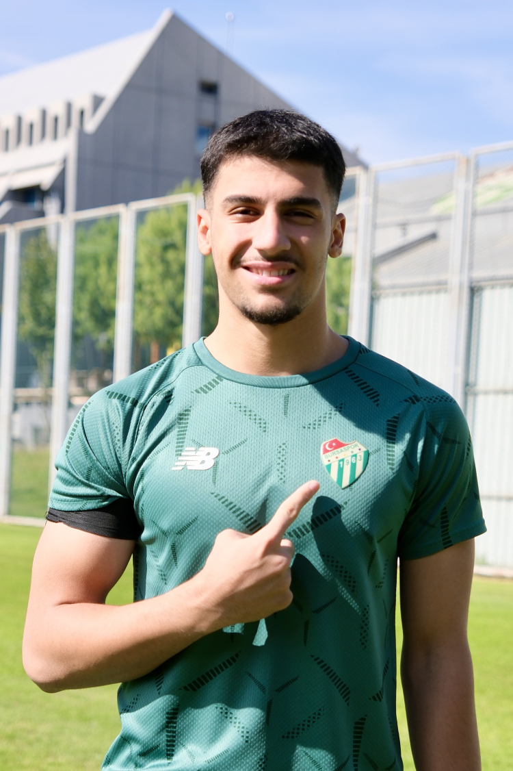 Bursaspor'dan üç genç yıldıza profesyonel sözleşme!-Bursa Hayat Gazetesi-3