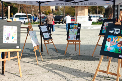 Gemlik'te resim yarışmasında dereceye giren eserler sergilendi