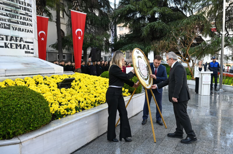 Bursa’da 24 Kasım kutlamaları hem mesleğe hem de vefaya odaklandı - Bursa Hayat Gazetesi-2