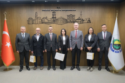 Bursa İnegöl’de Öğretmenler Günü’ne anlamlı kampanya