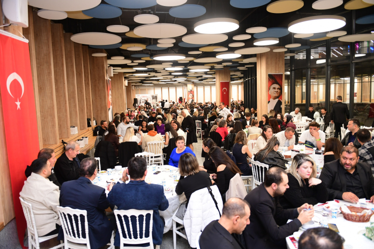 Öğretmenler günü Osmangazi Belediyesi'nin özel etkinliğiyle taçlandı - Bursa Hayat Gazetesi-2