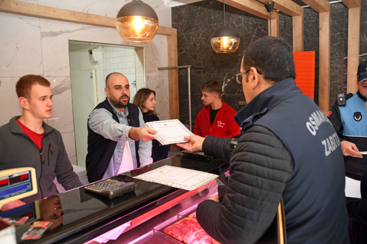 Osmangazi’de “halk sağlığı öncelik” anlayışıyla gıda denetimleri arttı - Bursa Hayat Gazetesi-2
