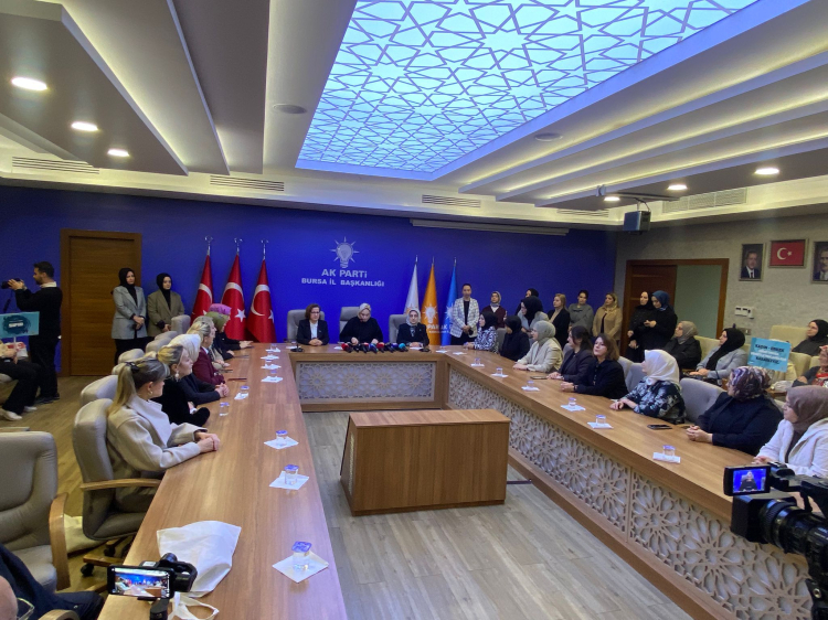 AK Parti Bursa’dan 25 Kasım mesajı: “Kadına şiddet asla kabul edilemez”-Bursa Hayat Gazetesi-2