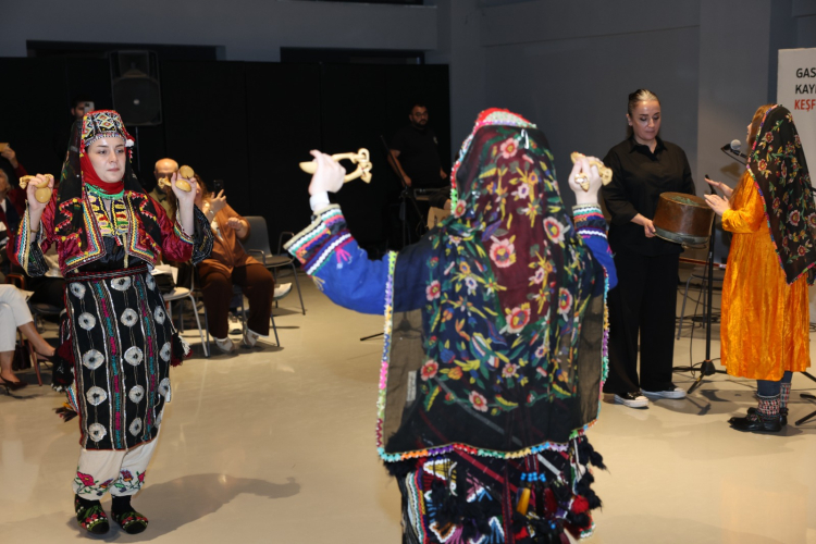 Anadolu'nun kaşık kültürü Nilüfer'de zeytinli lezzetlerle ele alındı - Bursa Hayat Gazetesi-4