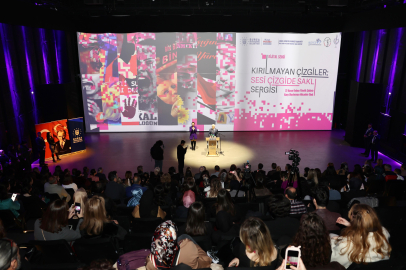 Bursa’da lise öğrencilerinden kadına şiddete karşı dijital sergi