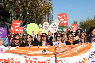 Nilüfer’de kadına şiddete sessiz kalmayan kadınlar etkinlikte buluştu