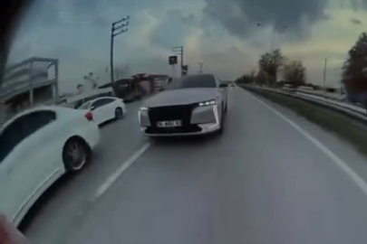 Bursa'da korkunç anlar! Makas atan sürücü kamerada